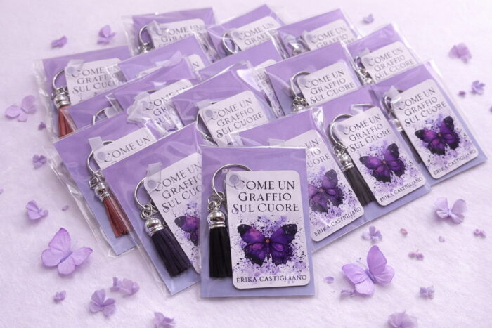Portachiavi per il libro Come un graffio sul cuore di Erika Castigliano